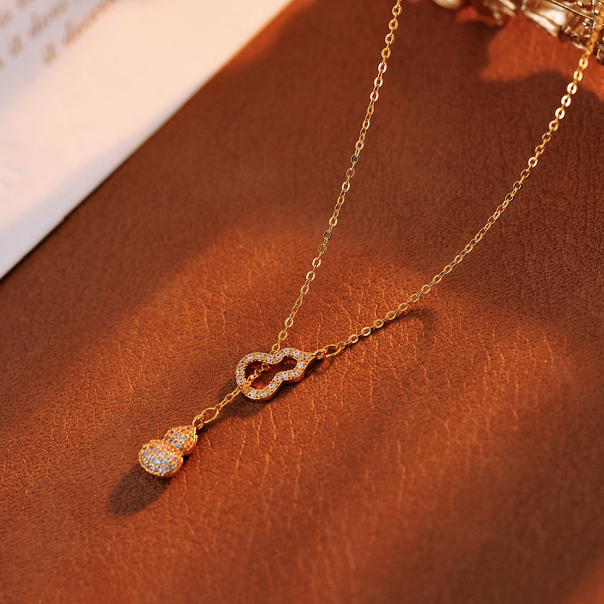 Hot-Selling Double Gourd Pendant Necklace from Live Streaming Room 2025 New Model High-End Light Luxury Niche New Chinese Style Accessories