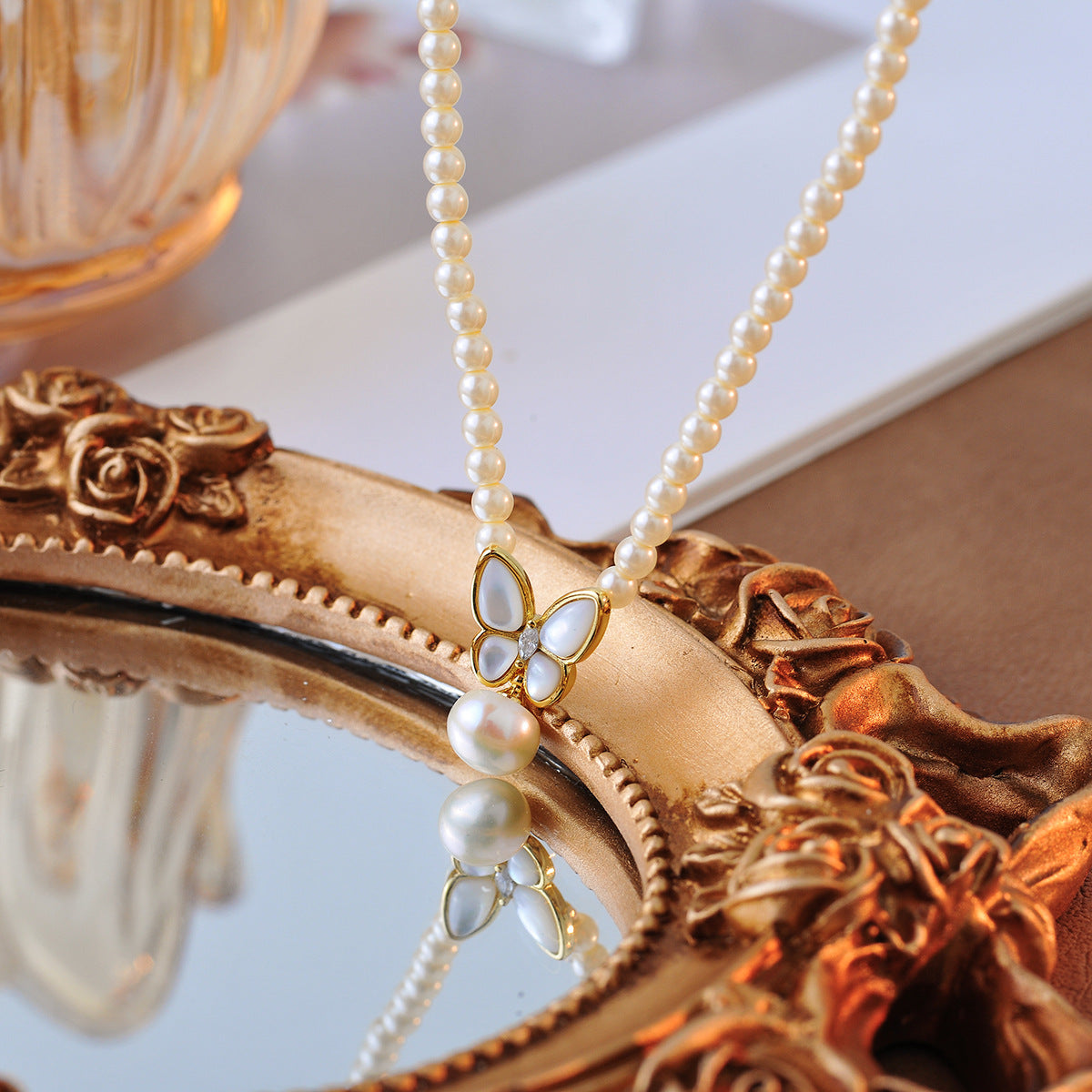 Imitation Shijia Pearl Necklace for Women, Light Luxury High-End Butterfly Pendant Collarbone Chain, Elegant Jewelry