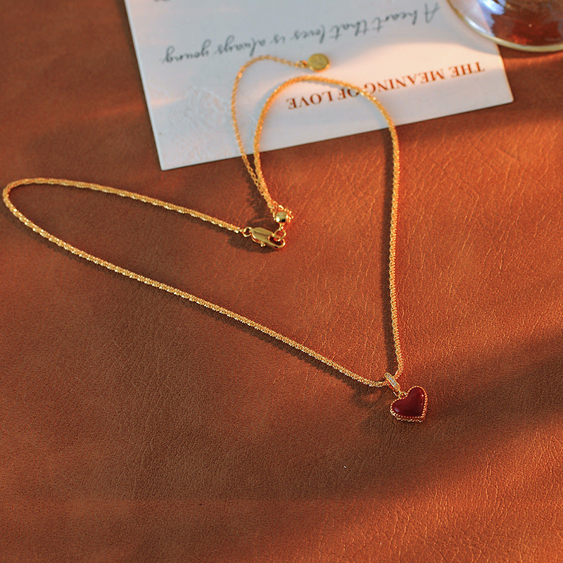 Light Luxury Retro High-End Red Heart Double-Sided Shell Necklace Simple Design Elegant Versatile 18K Collarbone Chain