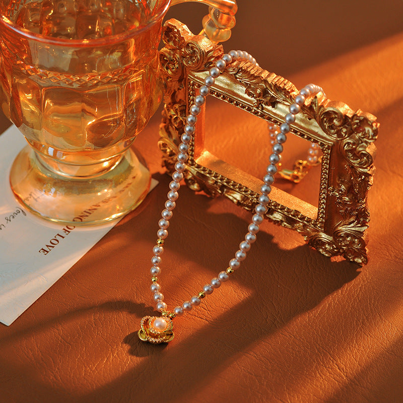 New Rose Flower Necklace Korean Version Micro Inlaid Rose Flower Manta Rose Color Pearl Necklace One Piece