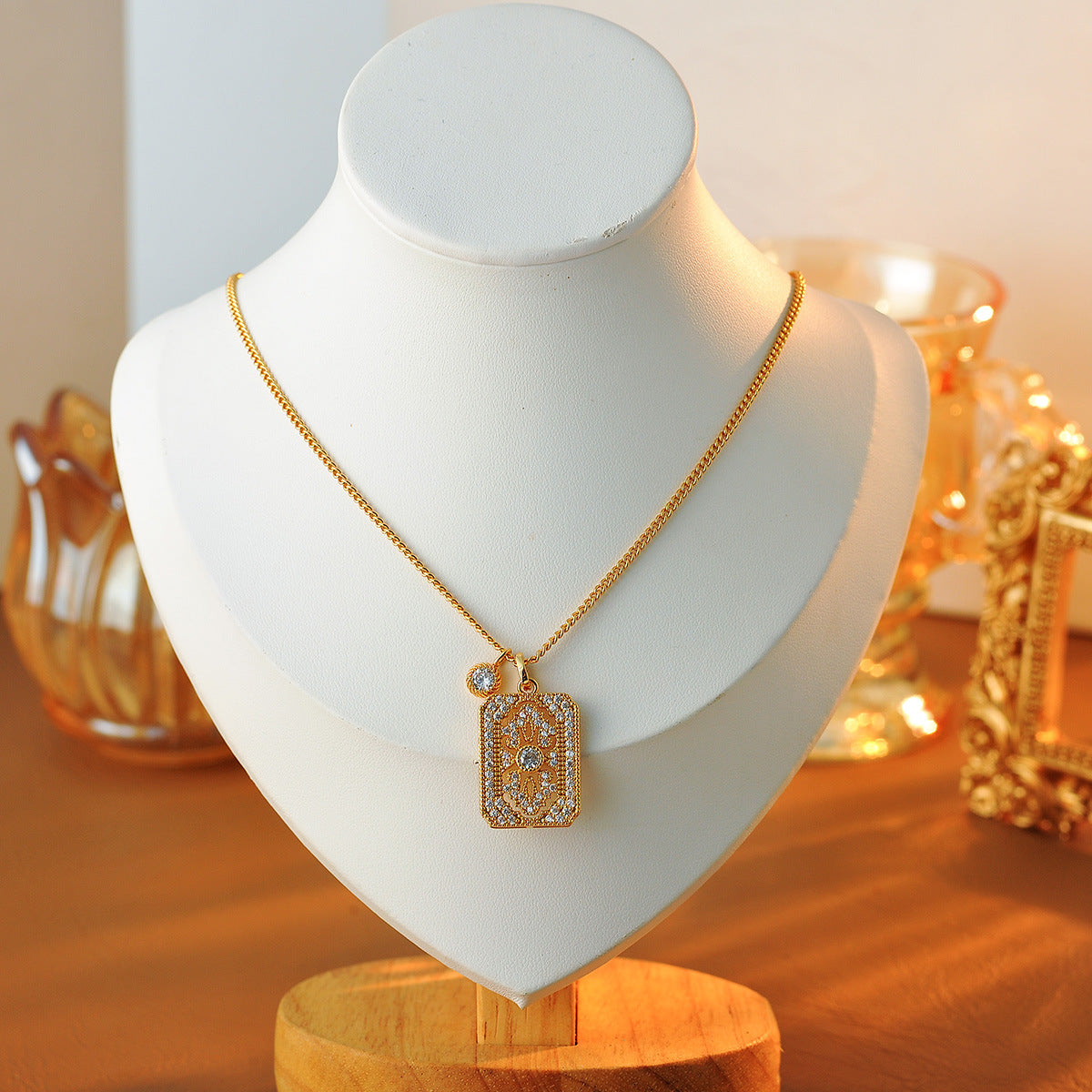 Vintage Full Diamond No Matter Necklace Pendant New Hot Style Light Luxury Collarbone Chain for Women Niche