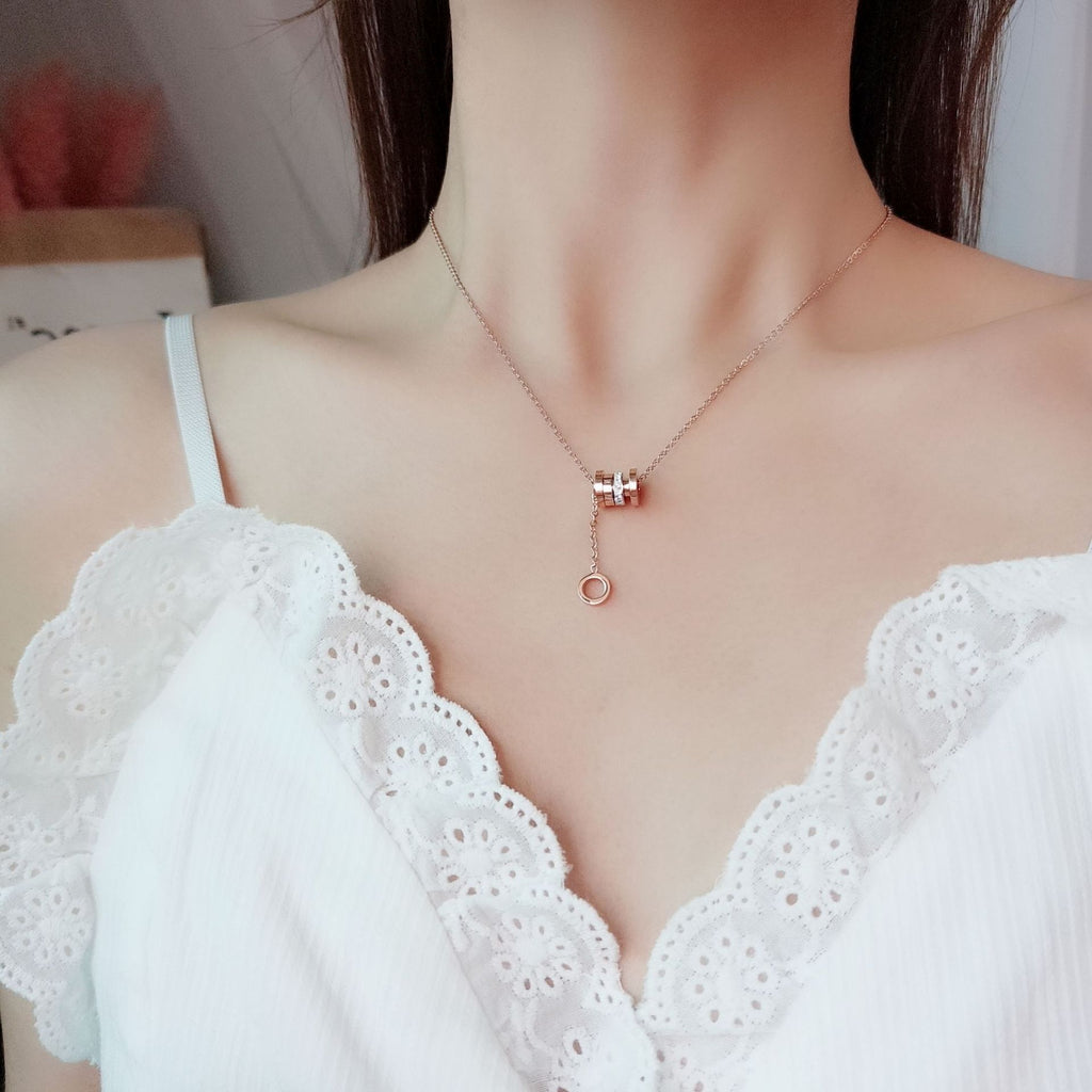 Titanium Steel Non-Fading Small Waist Light Luxury Necklace for Women 2025 New Hot-Selling Niche Design Accessory Decorative Collarbone Chain