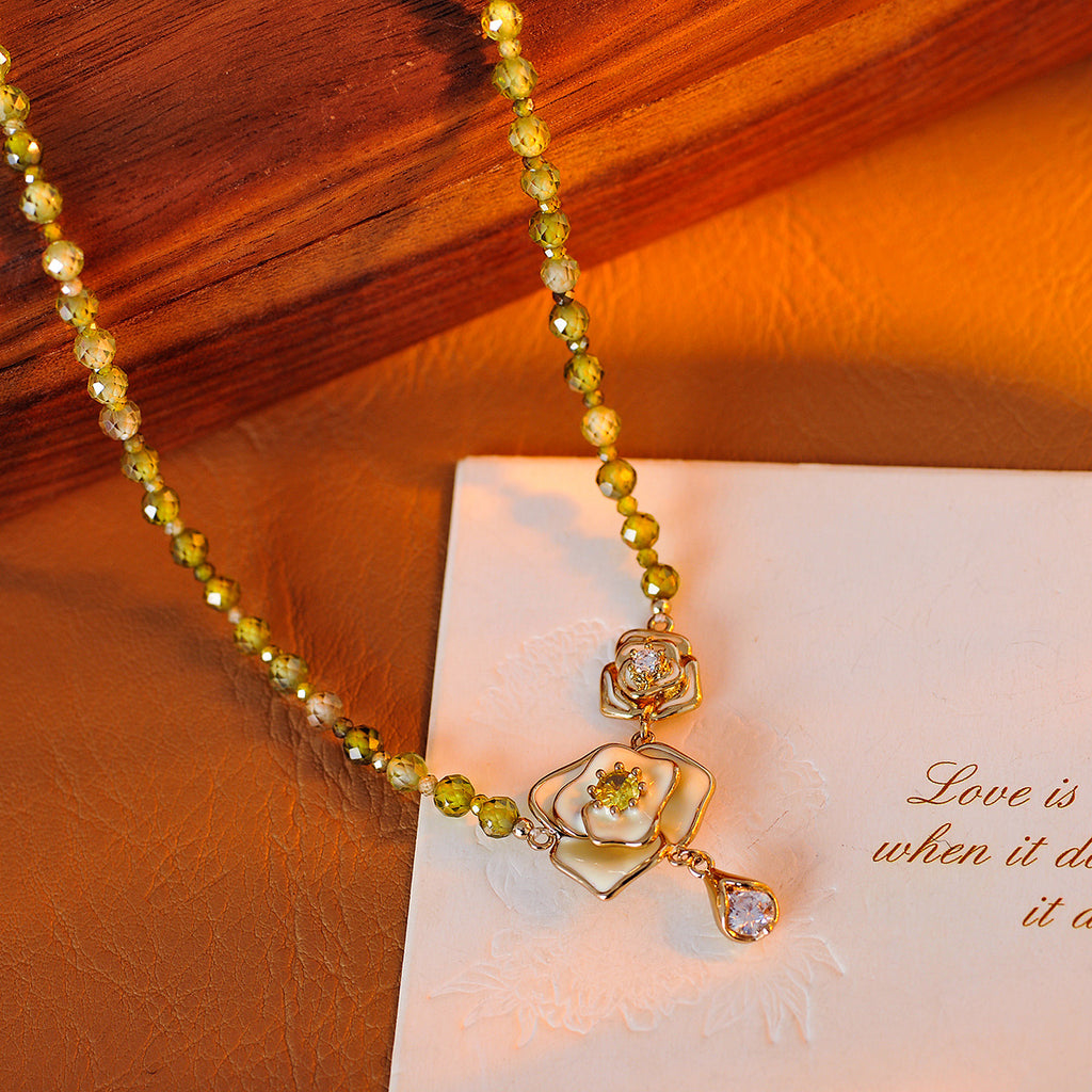 Summer Camellia Rose Raindrop Necklace High-End Light Luxury Niche Sweater Chain Pearl Necklace for Women