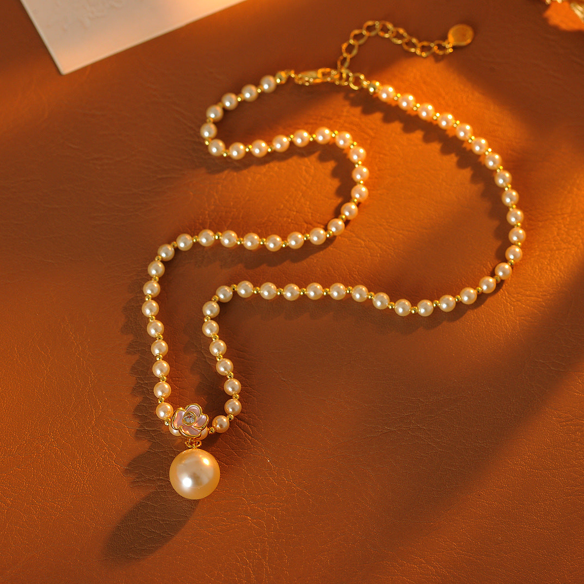 Fashionable Chanel Style Camellia Pearl Necklace Light Luxury Socialite Elegant Temperament Trendy Simple Jewelry