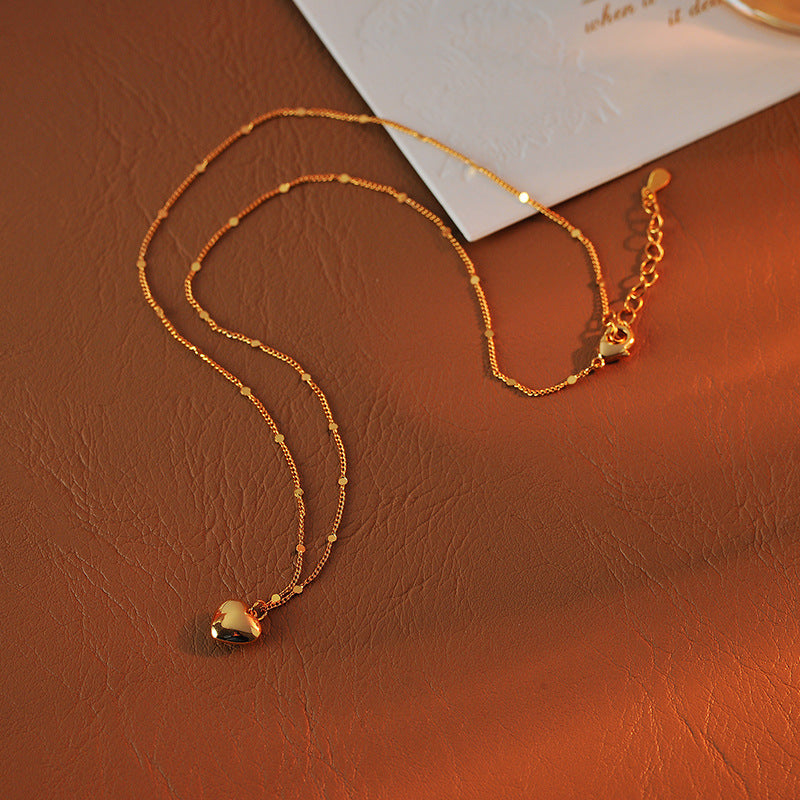 Minimalist Small Heart Necklace for Women 2025 New Hot-Selling Light Luxury Niche Design Ins Style Cold Wind Collarbone Chain