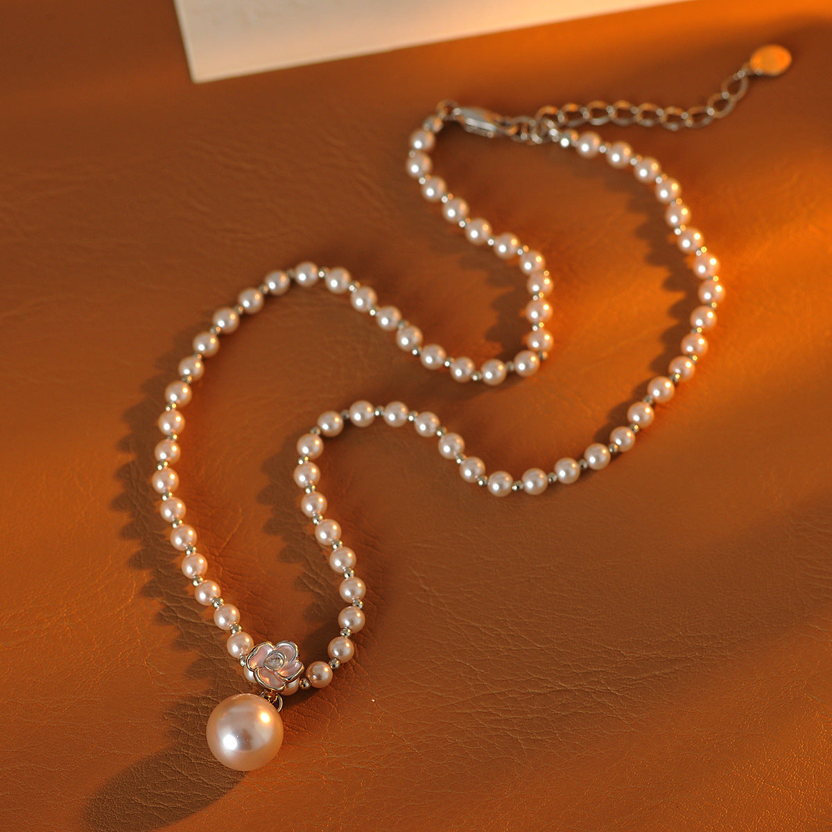 Fashionable Chanel Style Camellia Pearl Necklace Light Luxury Socialite Elegant Temperament Trendy Simple Jewelry