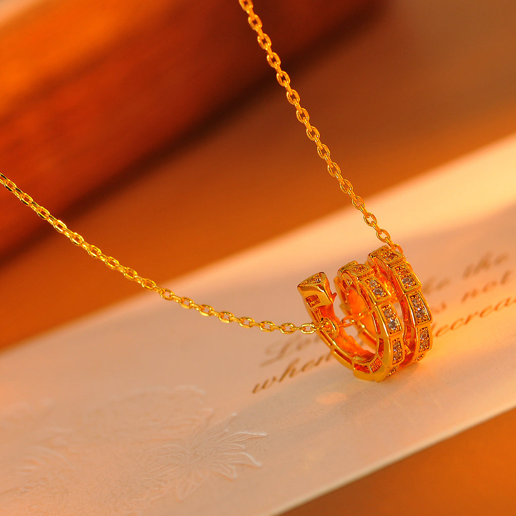 European and American Light Luxury High-End Snake Bone Chain Heavy Craft Full Diamond Snake-Shaped Collarbone Chain Niche Design Personality Creative