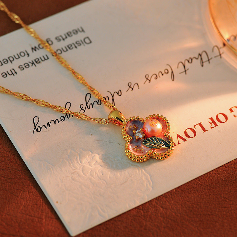 Oil Painting Style Enamel Four-Leaf Clover Necklace for Women Elegant Exquisite Simple Unique Design Collarbone Chain Fashion Sweater Chain