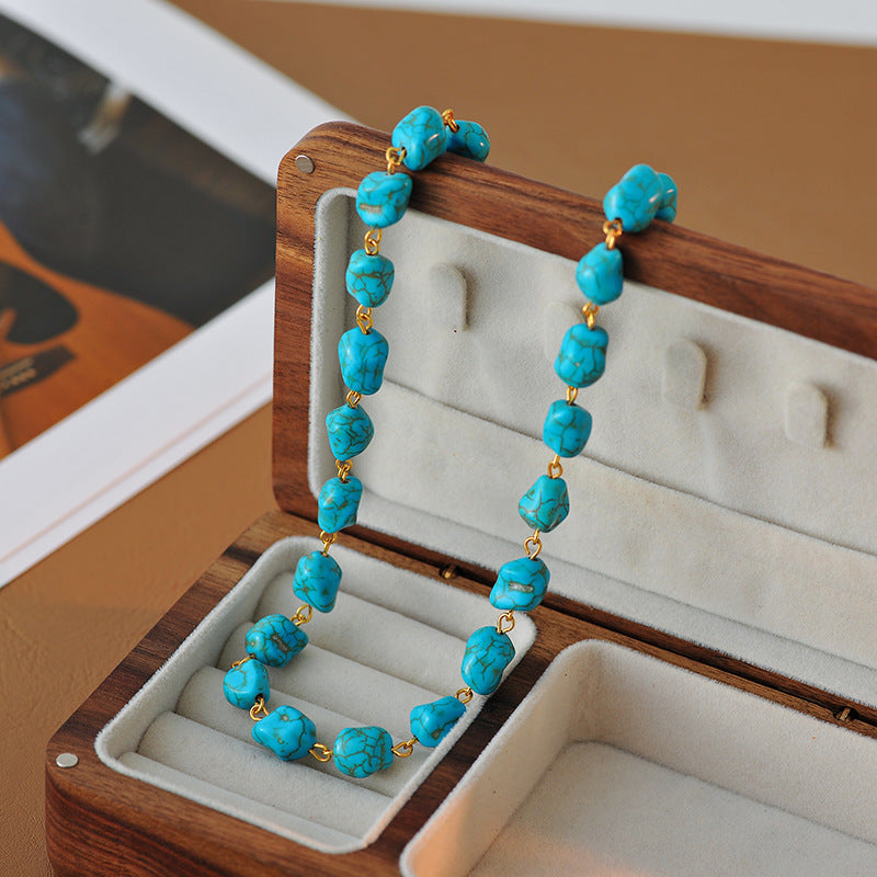 Fashion Retro Irregular Pattern Stone Necklace Fashion Trendy Aquamarine Exquisite Beaded Necklace