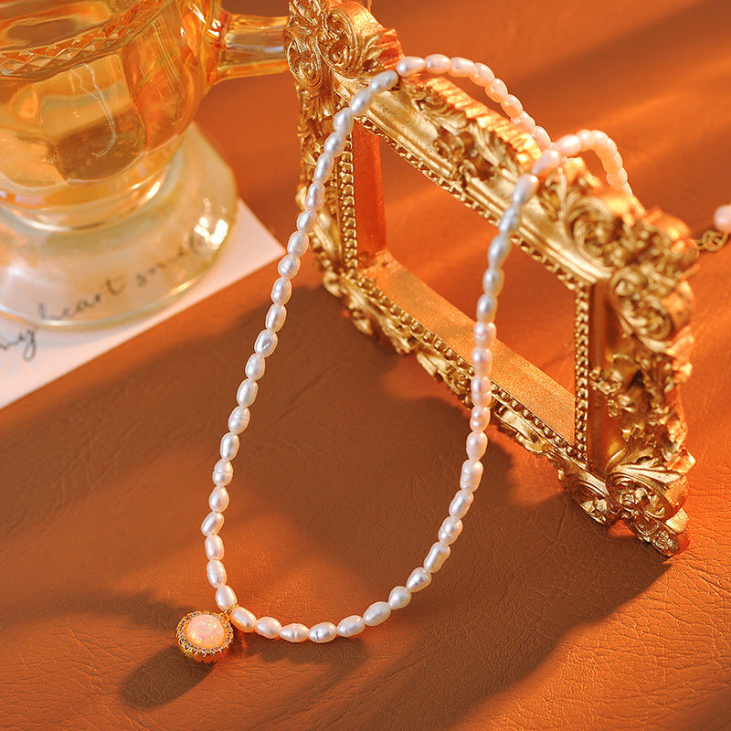 High-end French Elegant Versatile Natural Pearl Necklace Temperament Collarbone Sweater Chain Light Luxury Fashion