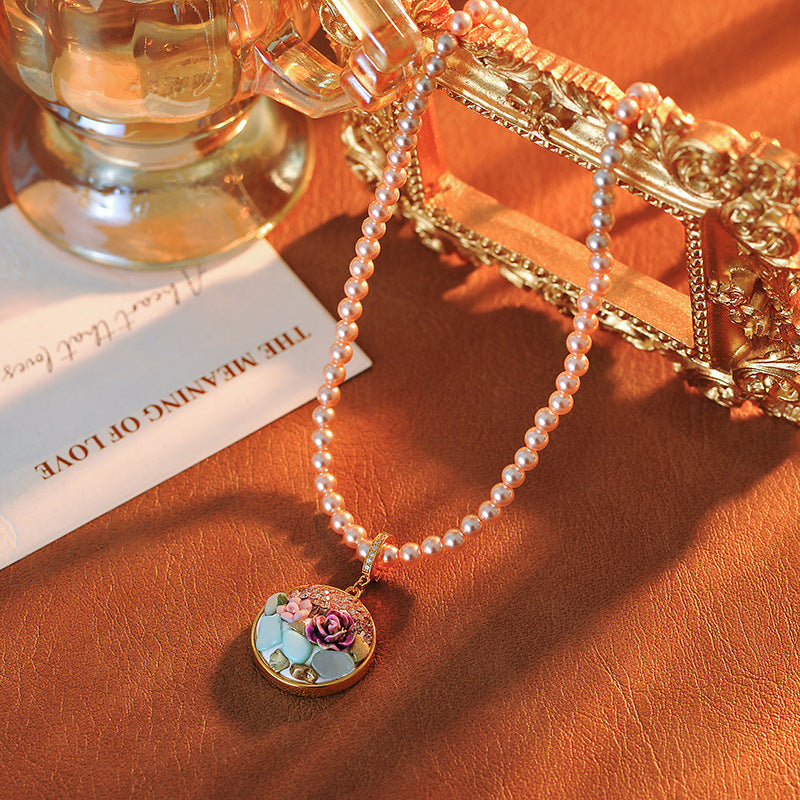 Oil Painting Style Pearl Necklace for Women New Chinese Style National Style Flower Artistic Retro 2025 New Niche Design Clavicle Chain
