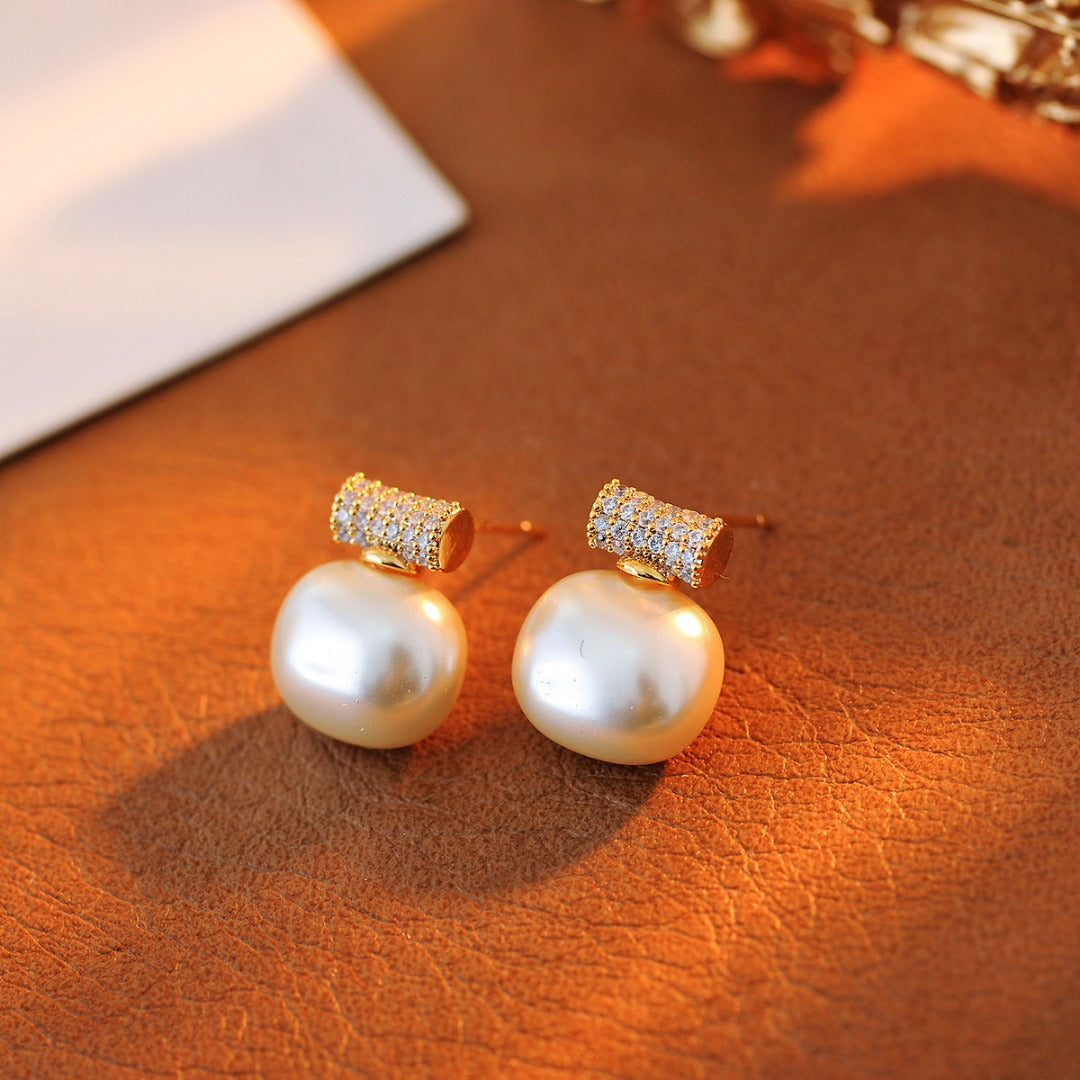 High Version Shijia Pearl Pendant Necklace Autumn Winter Women's High-end Clavicle Chain Light Luxury Niche Versatile Sweater Chain Jewelry