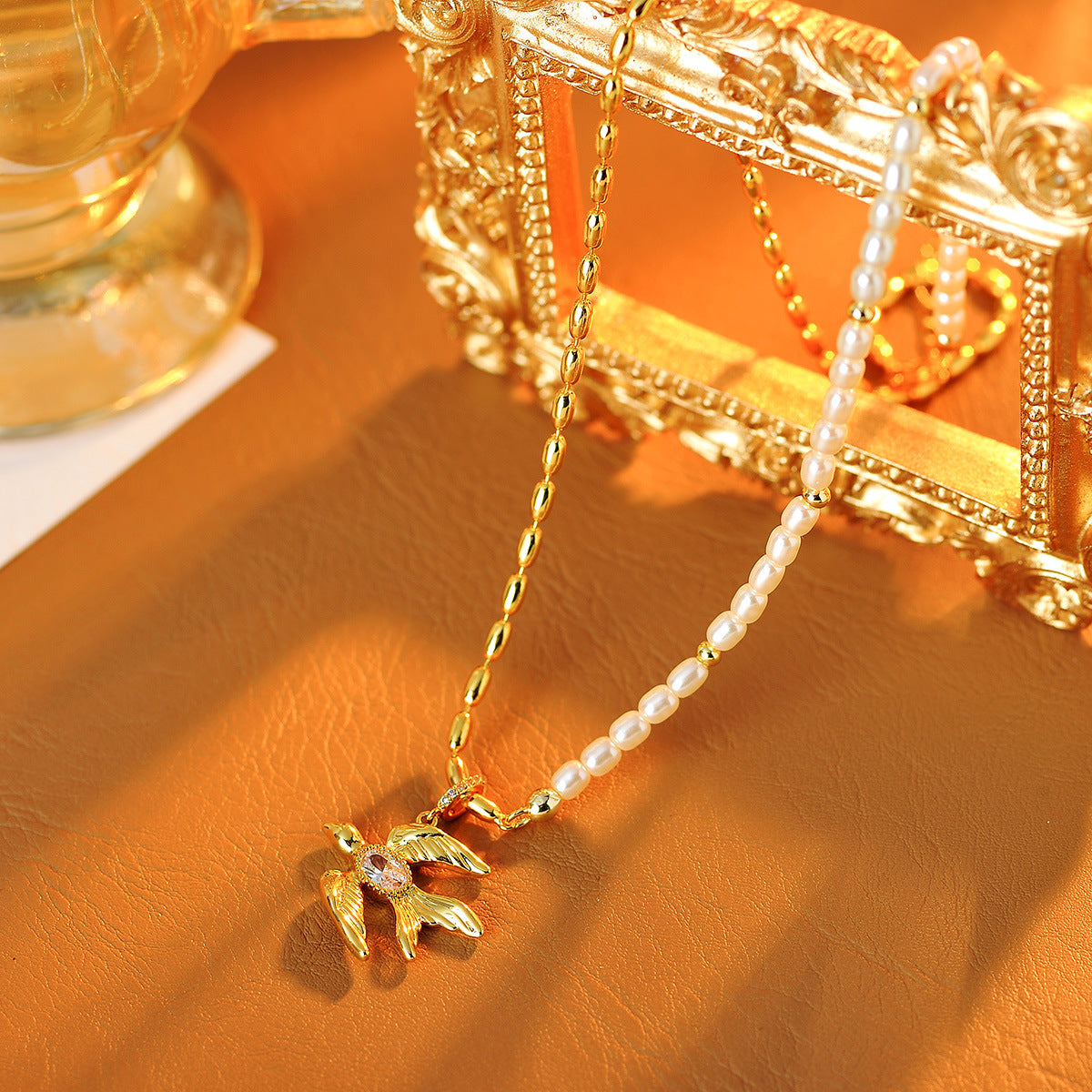 Niche Design Real Gold Plated Gold Swallow Necklace Pendant Micro Inlaid Zirconia Clavicle Chain Swallow Necklace