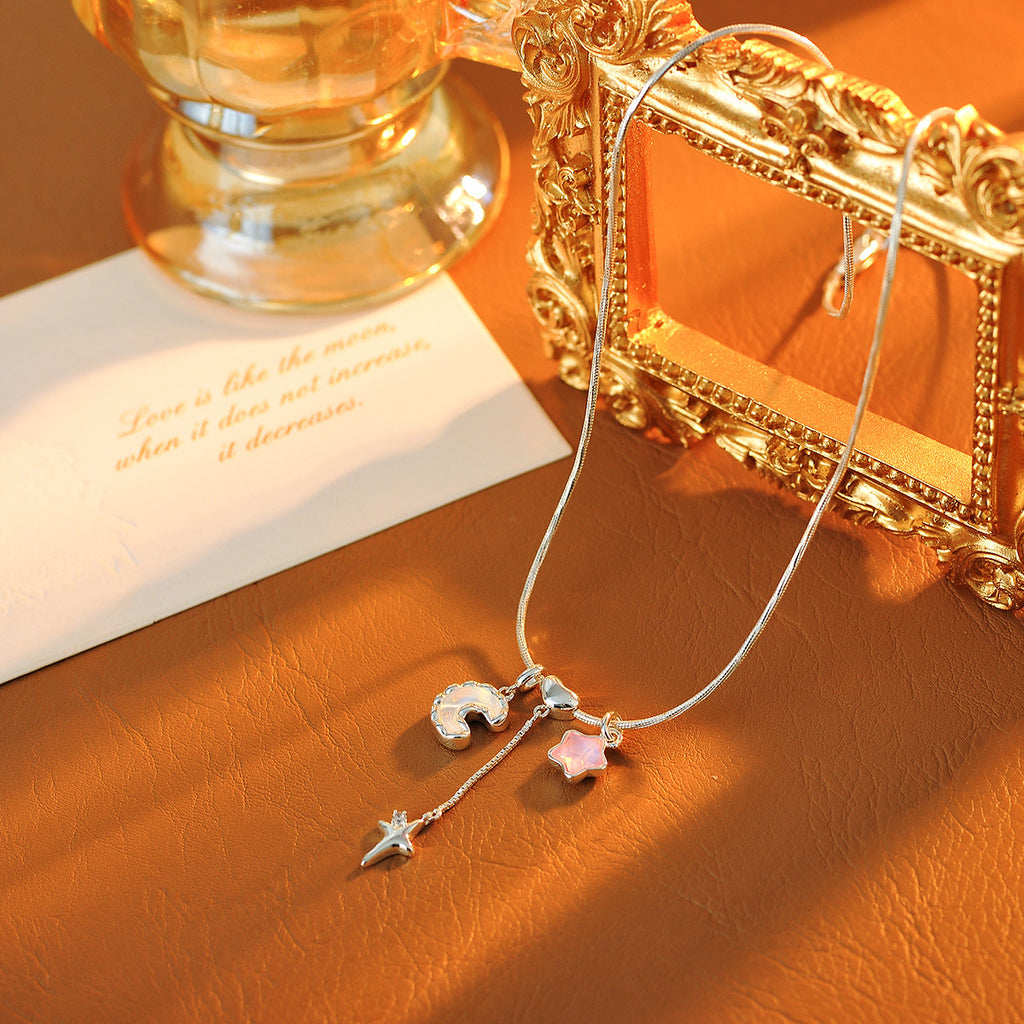 Summer Asymmetric Star and Moon Necklace for Women, Light Luxury Niche High-End Vacation Style Collarbone Chain Necklace