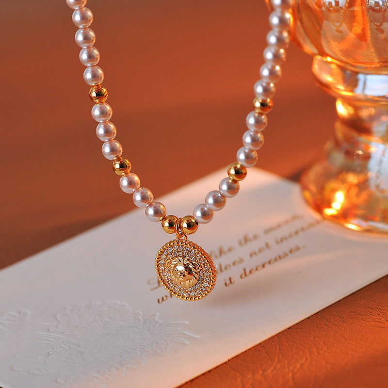 Light Luxury High-End Sweater Necklace Lion Pearl Pendant Women 2025 New Hot-Selling Choker Autumn Winter Accessories Versatile