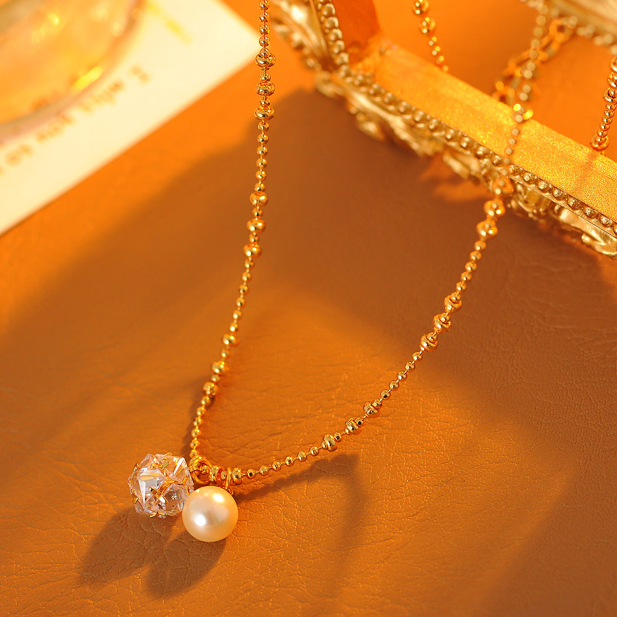 Fashion Ultra Shiny Diamond Pearl Pendant Necklace Light Luxury Niche Design Choker High-end Versatile Trendy