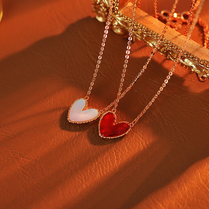 2025 New Heart-shaped Mother-of-Pearl Necklace Simple Luxury Clavicle Chain Elegant High-end Necklace