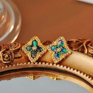 Italian Four-Leaf Clover Necklace Earrings for Women Brushed Vintage Palace Style Inlaid Collarbone Chain Niche Versatile Earrings