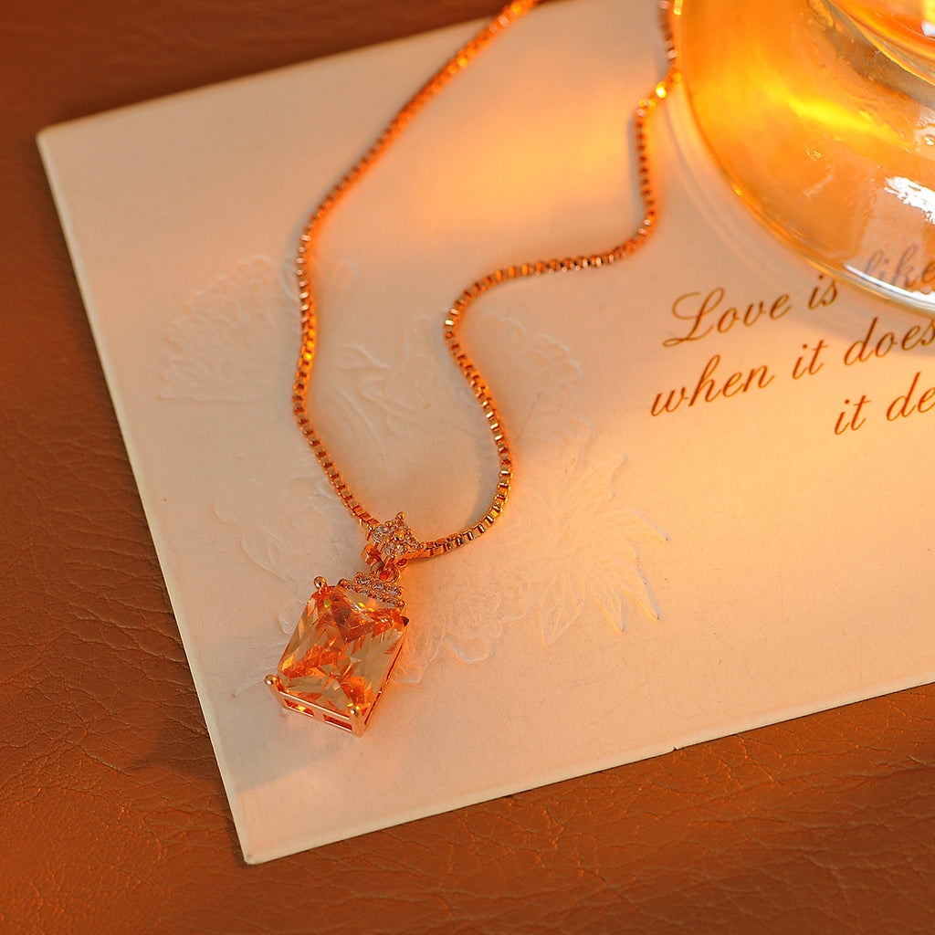 Light Luxury Perfume Bottle Necklace High Quality Sweet Sugar Cube Diamond Necklace Tea Color Crystal Necklace Female
