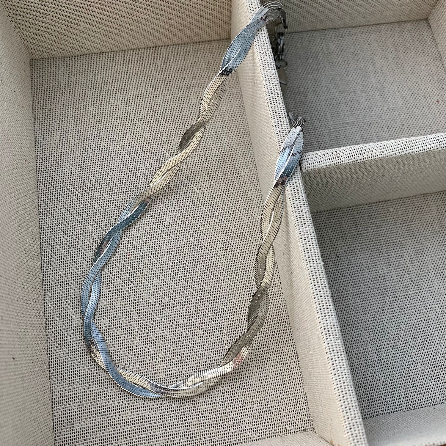 Titanium Steel Design Simple Elegant High-end Non-fading Cross Necklace for Women Trendy Internet Celebrity Minimalist Style Collarbone Chain