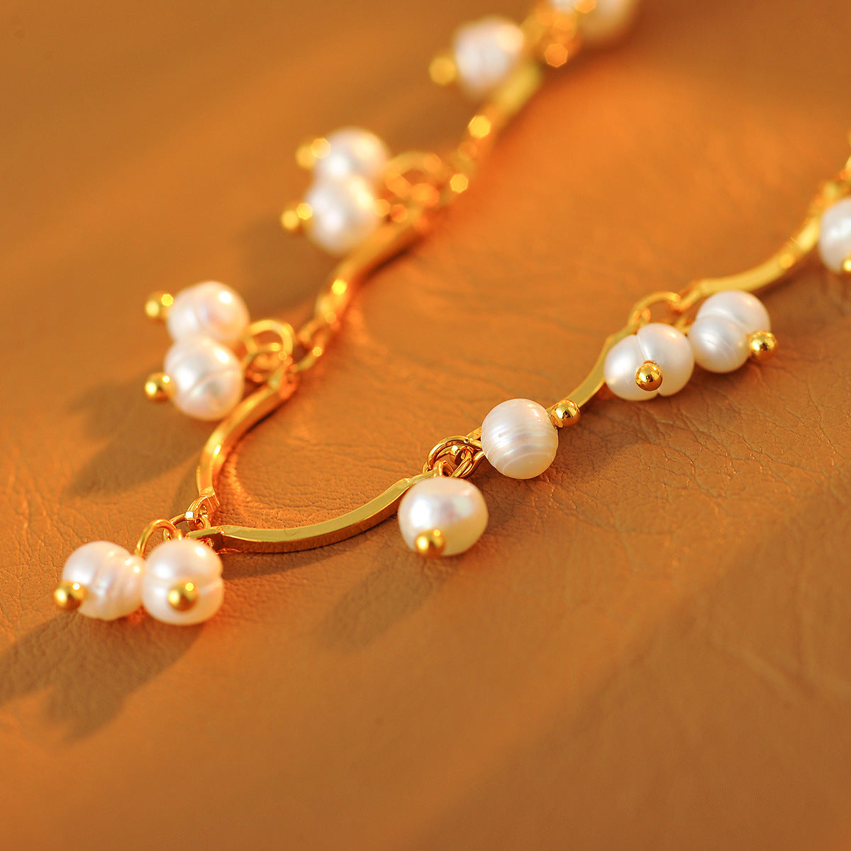 Freshwater Pearl Necklace Elegant Beaded Exquisite Niche Design Sense Choker New Clavicle Chain