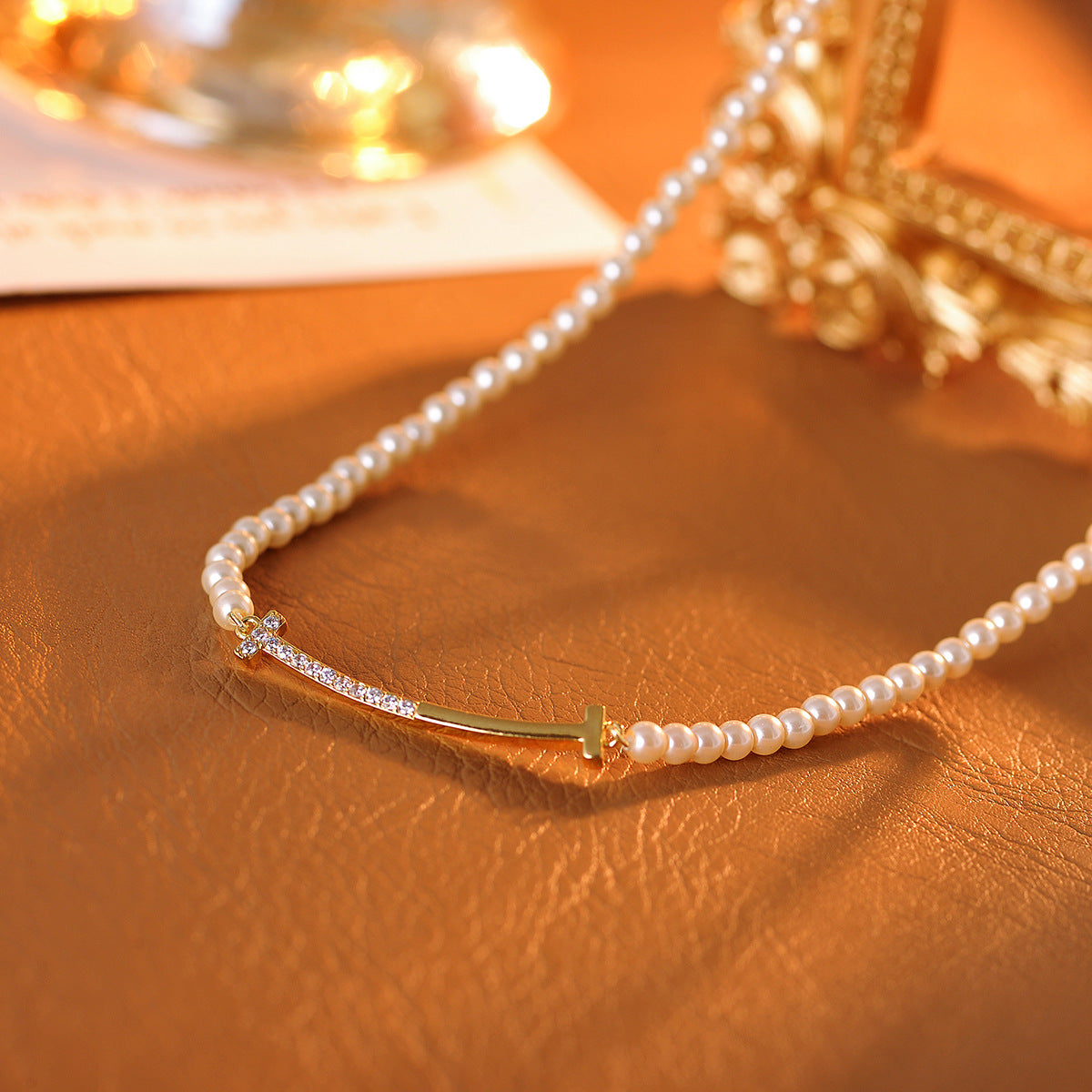 Pearl Necklace French Retro Light Luxury Smile Pearl Necklace for Women Niche High-end Smiley Face Choker