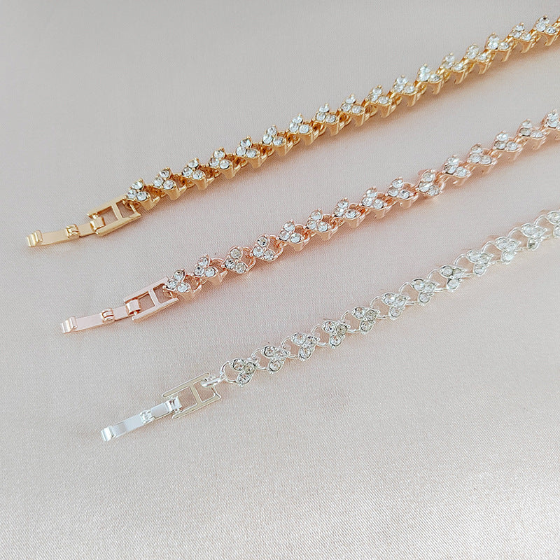 European and American Hot Sale Roman Full Diamond Light Luxury Bracelet for Women Fashion Jewelry Personality High-end Heart-shaped Stone Bracelet