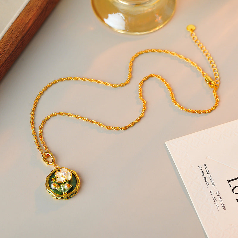 Vintage Green Oil Painting Style Pearl Flower Glaze Necklace French Court Retro Style Sweater Chain for Women
