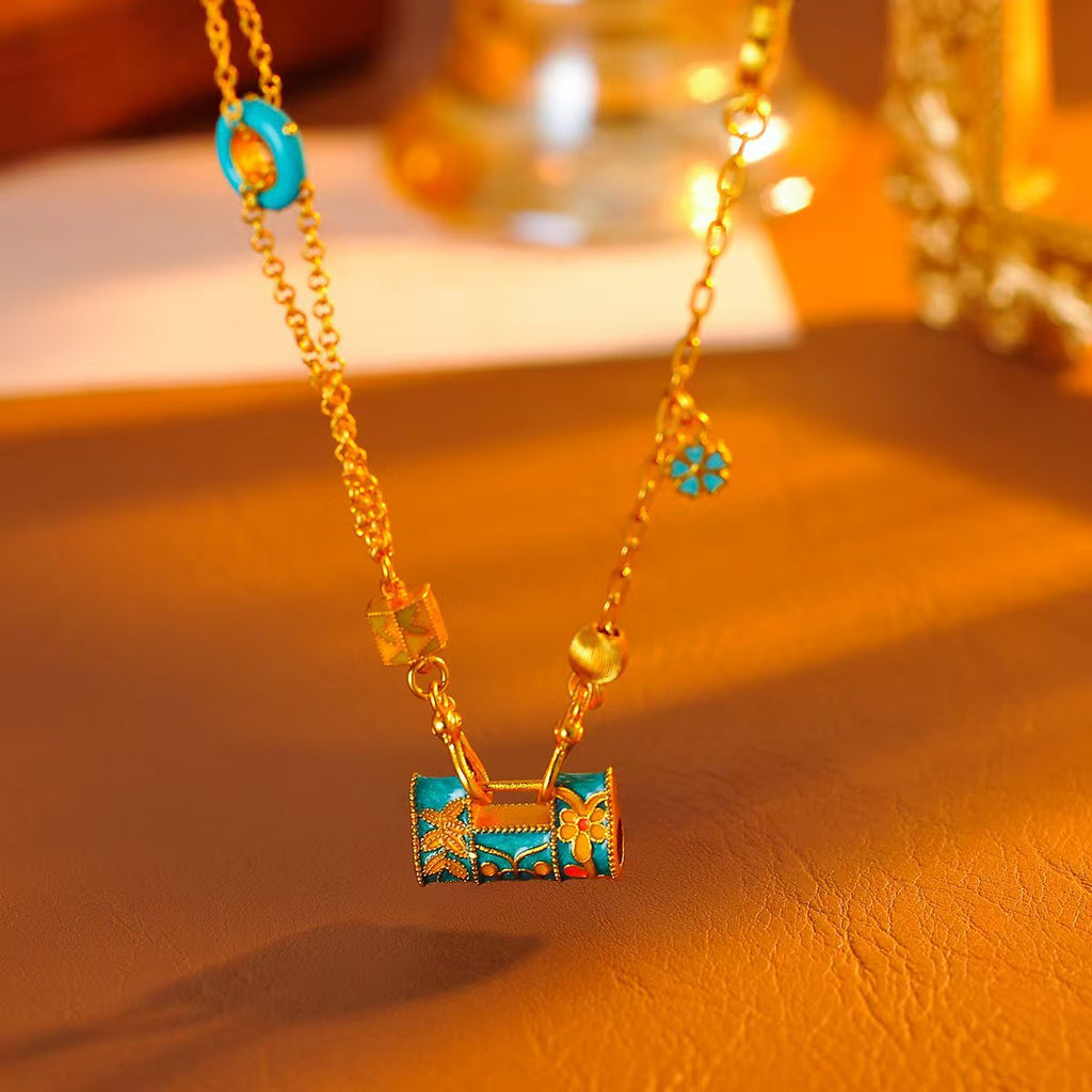 Designer Colorful Gourd Necklace for Women, National Trend, Elegant Niche Design, High-End Collarbone Chain