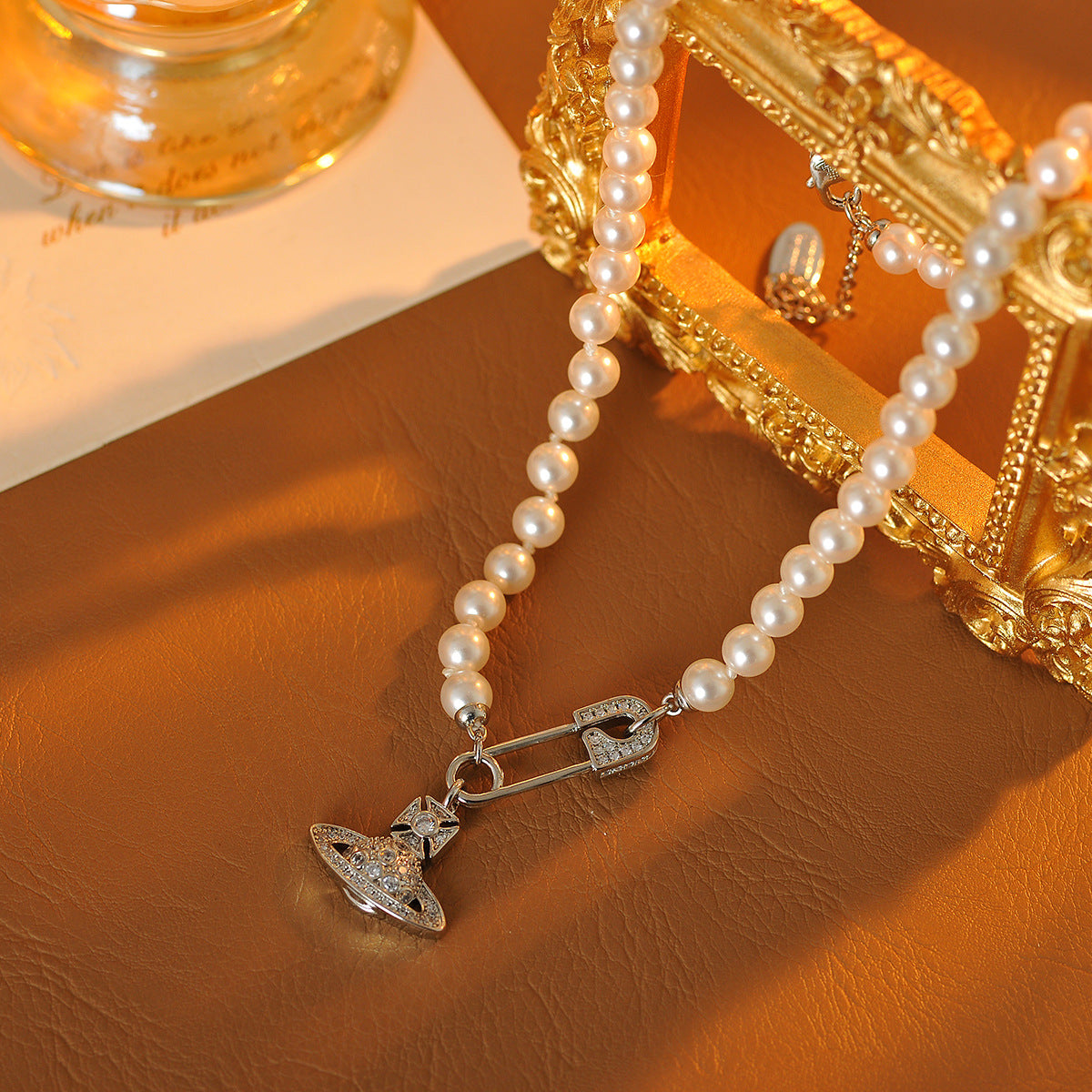 Light Luxury Niche High-End Zircon Saturn Pearl Necklace Autumn Winter Sweater Chain New Hot-Selling Choker