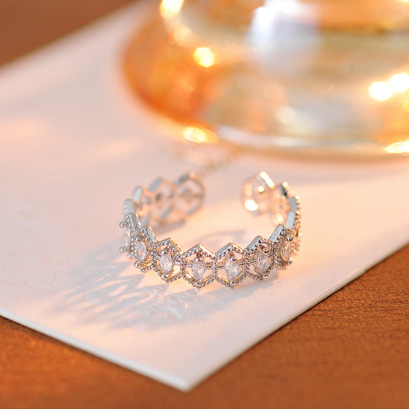 Hollow-Out Index Finger Ring, Trendy Niche Design for Fashion Forward Women