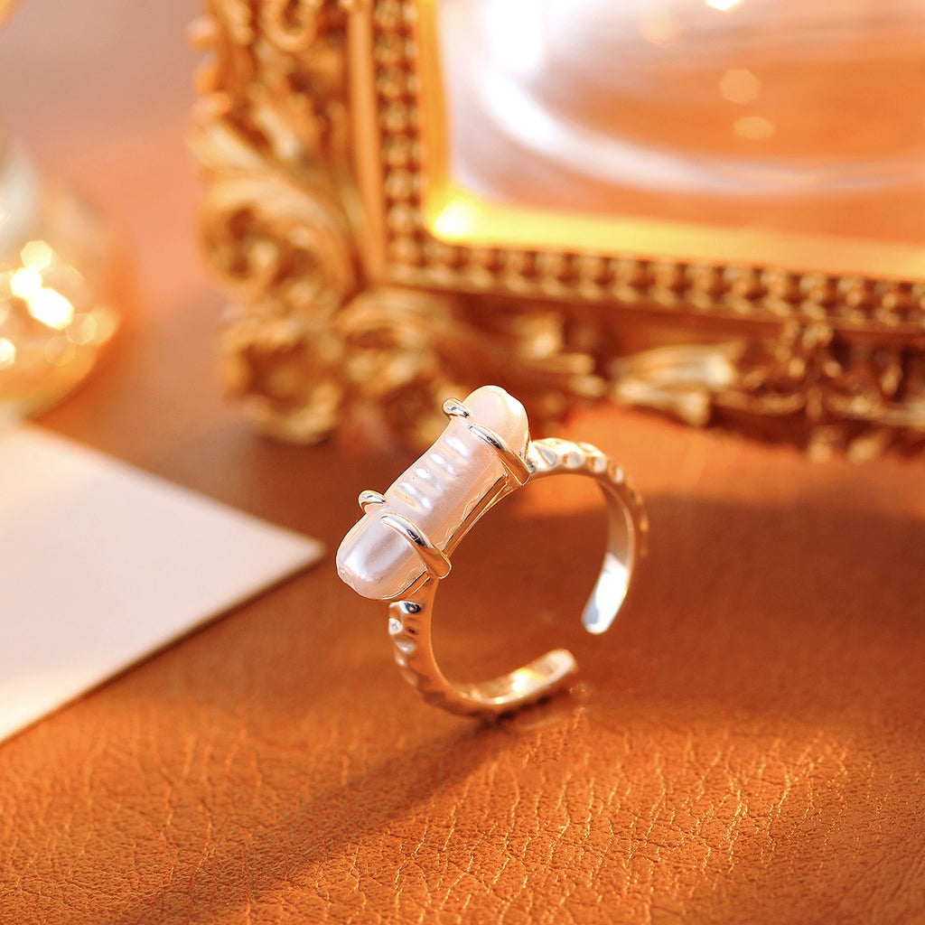 Cross-border same square baroque pearl French elegant high-end retro open index finger ring