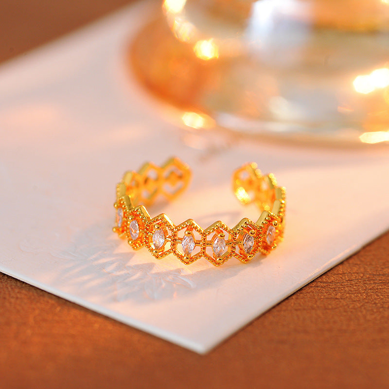 Hollow-Out Index Finger Ring, Trendy Niche Design for Fashion Forward Women