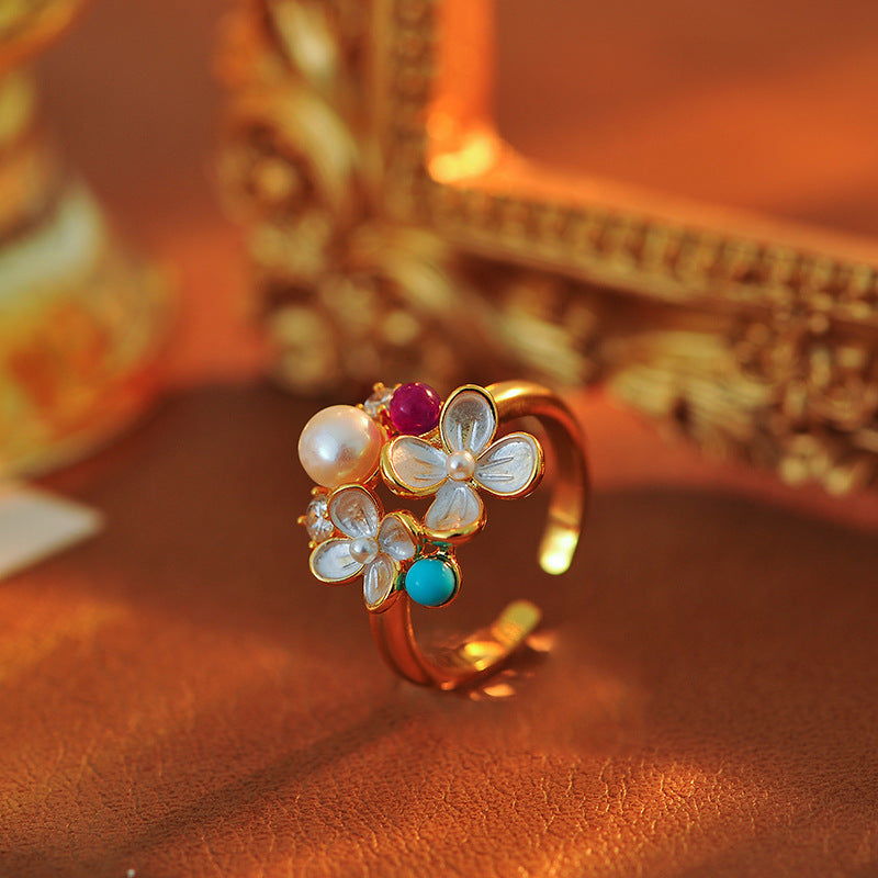 Fashion Spray-Painted White Flower Ring, Light Luxury Vintage Adjustable Band with Simulated Pearl