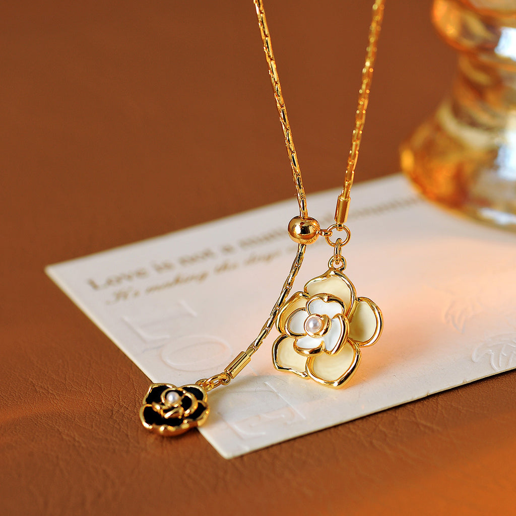 AB Black and White Camellia Pearl Pendant Necklace High-End Clavicle Chain New Hot-Selling Niche Choker