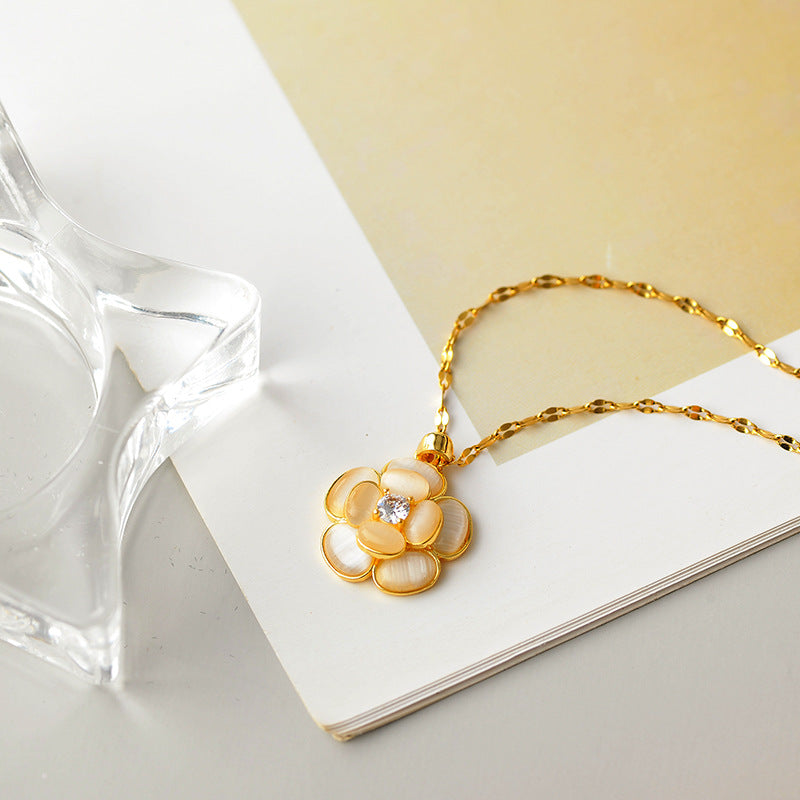 Light Luxury High-End Flower Necklace for Women Lucky Ins Internet Celebrity Fashion Versatile Niche Temperament Collarbone Chain