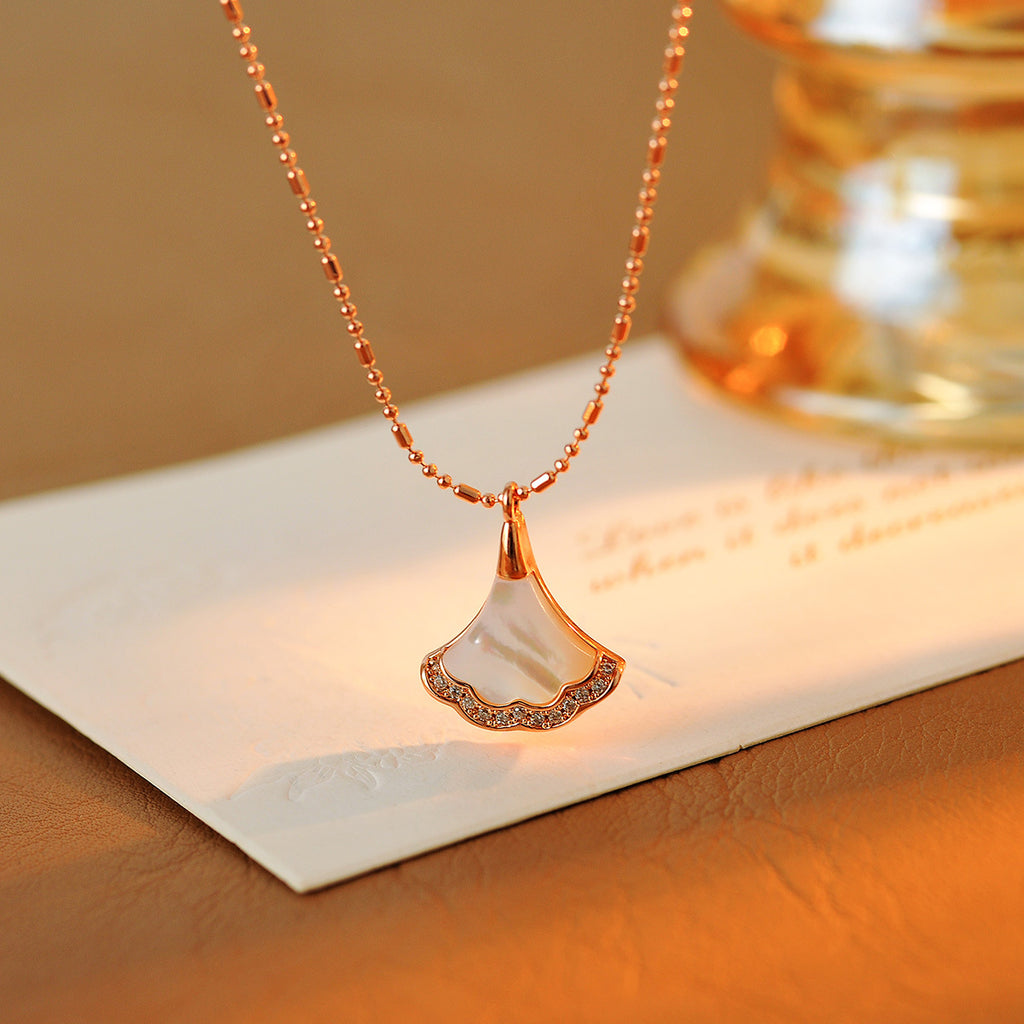 Fan-shaped Mini Skirt Necklace Clavicle Chain Mother-of-Pearl Light Luxury Versatile Choker Simple Elegant Exquisite Pendant