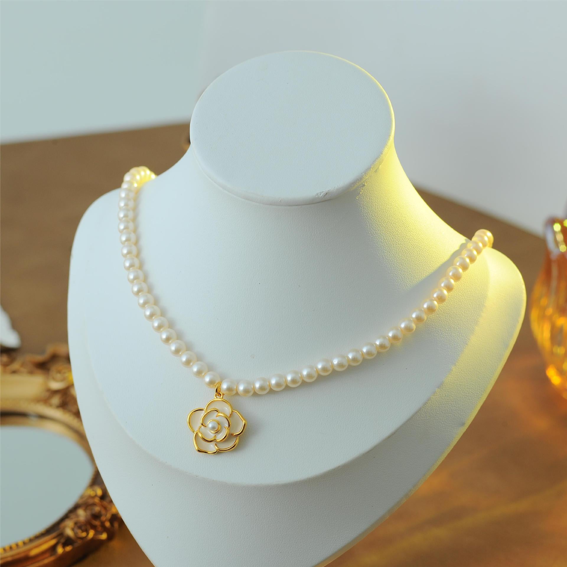French Style High-End Imitation Shijia True Round Pearl Necklace Elegant Light Luxury Camellia Necklace Vintage A10049