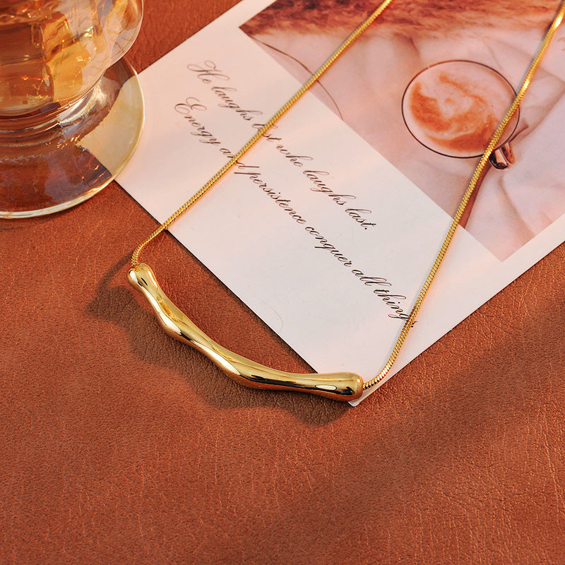 Light Luxury Niche Snake Bone Necklace for Women New Hot Style Irregular Metal Pendant Clavicle Chain