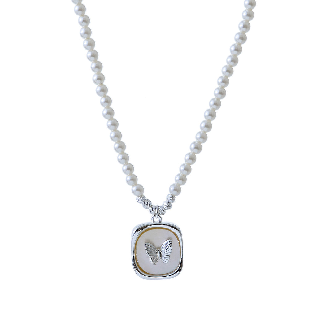 French Style Versatile Shell Butterfly Pendant Pearl Necklace for Women Light Luxury Design Sense High-end Collarbone Chain A10263