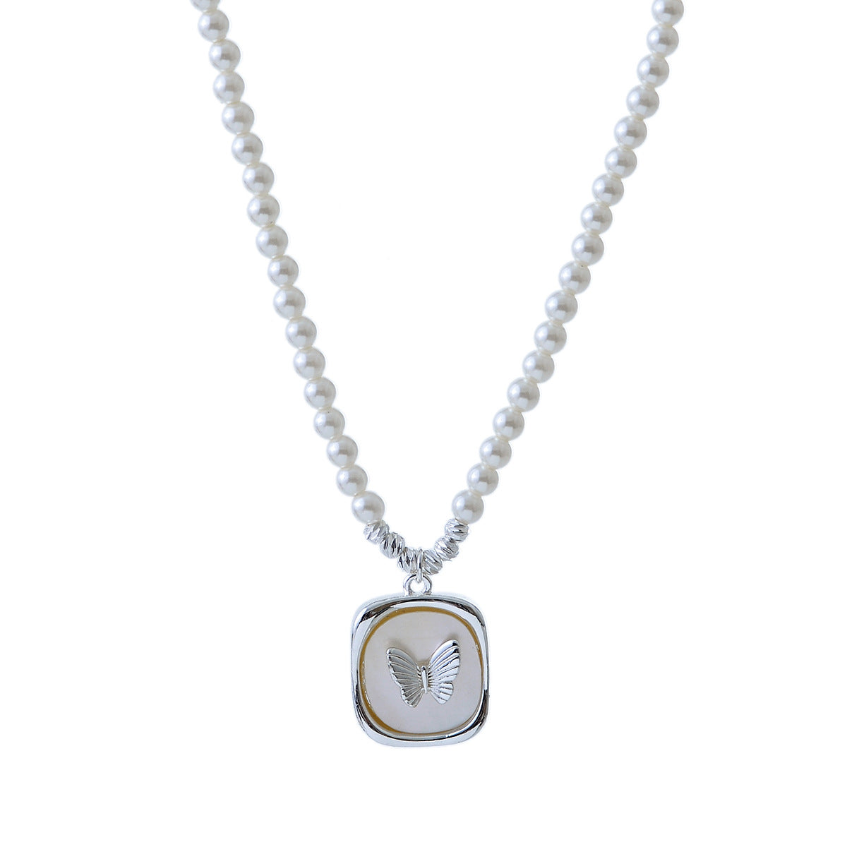 French Style Versatile Shell Butterfly Pendant Pearl Necklace for Women Light Luxury Design Sense High-end Collarbone Chain A10263