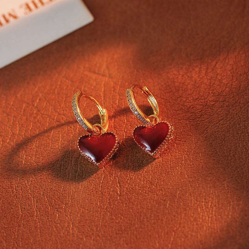 Light Luxury Retro High-End Red Heart Double-Sided Shell Necklace Simple Design Elegant Versatile 18K Collarbone Chain