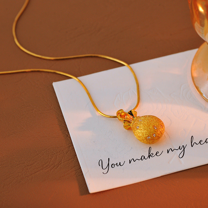 18K Gold Brushed Pointed Diamond Lucky Bag Necklace High-End Collarbone Chain New National Trend Lucky Bag Necklace for Women