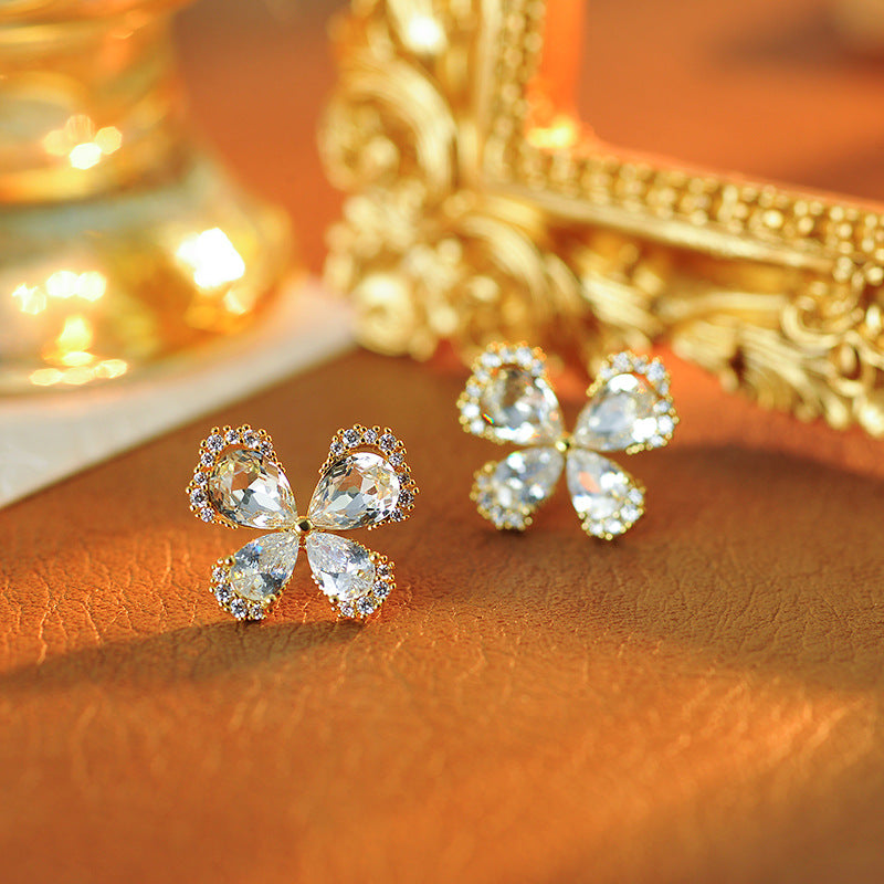 Romantic Love Letter Butterfly Pearl Tassel Necklace for Women High-end Light Luxury Niche Collarbone Chain Elegant Choker