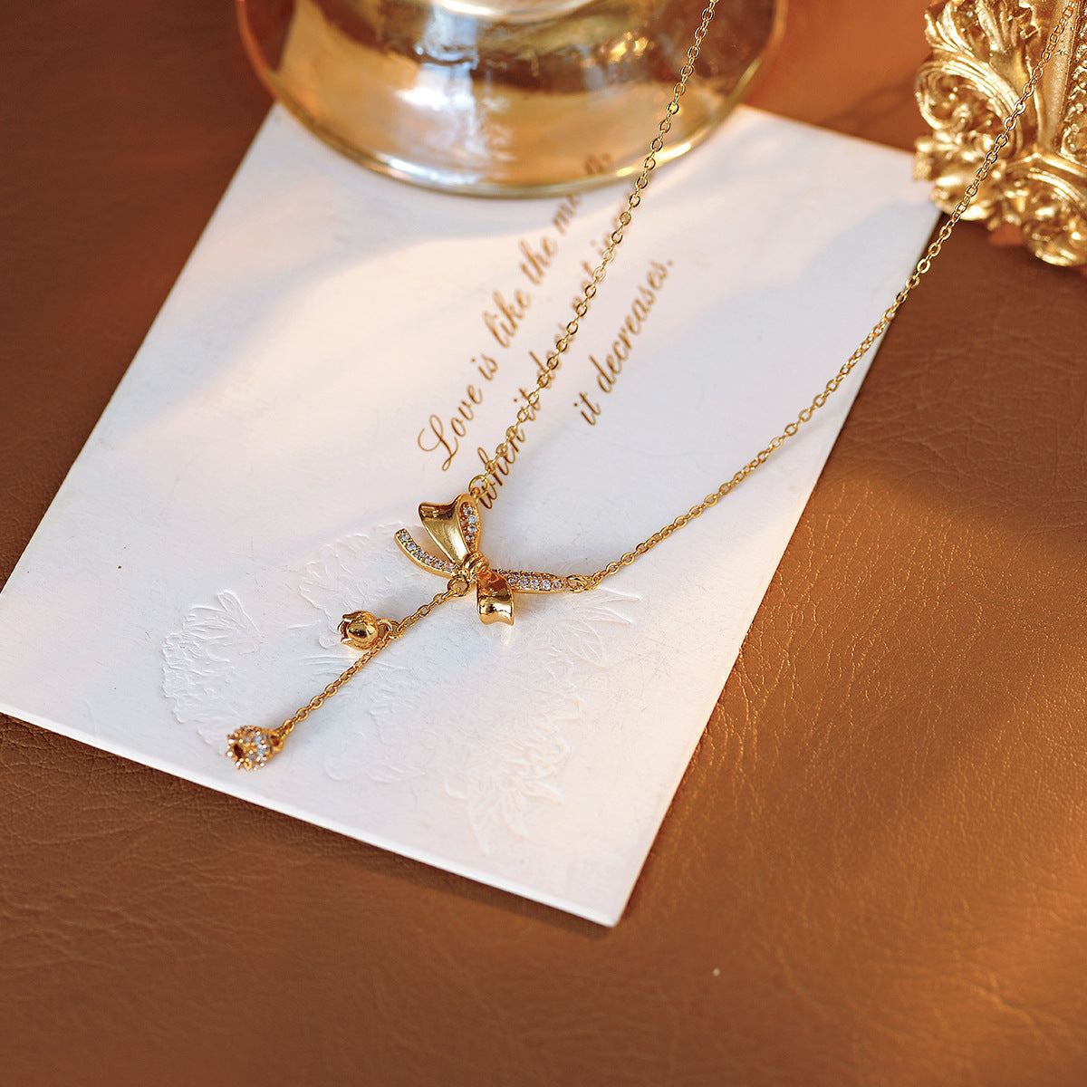 Butterfly Lily of the Valley Pendant Necklace for Women, Light Luxury New Chinese Style, Personalized Fashion, Internet Celebrity Same Style, Micro Pave Zirconia Clavicle Chain