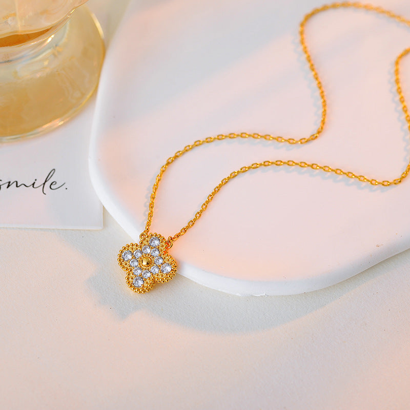 High Version Four-Leaf Clover Single Diamond Necklace Classic Pendant Light Luxury Fashion Simple Niche High-End Pendant