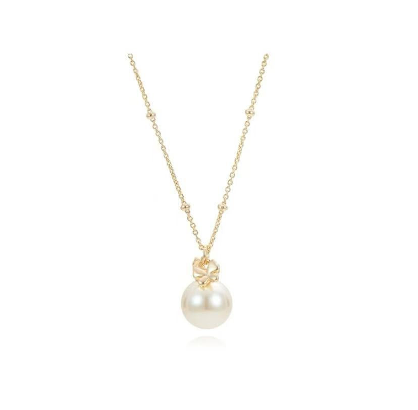 Flower Pearl Necklace for Women Fashion Ins Style Collarbone Chain Versatile Niche Design Zircon Pendant