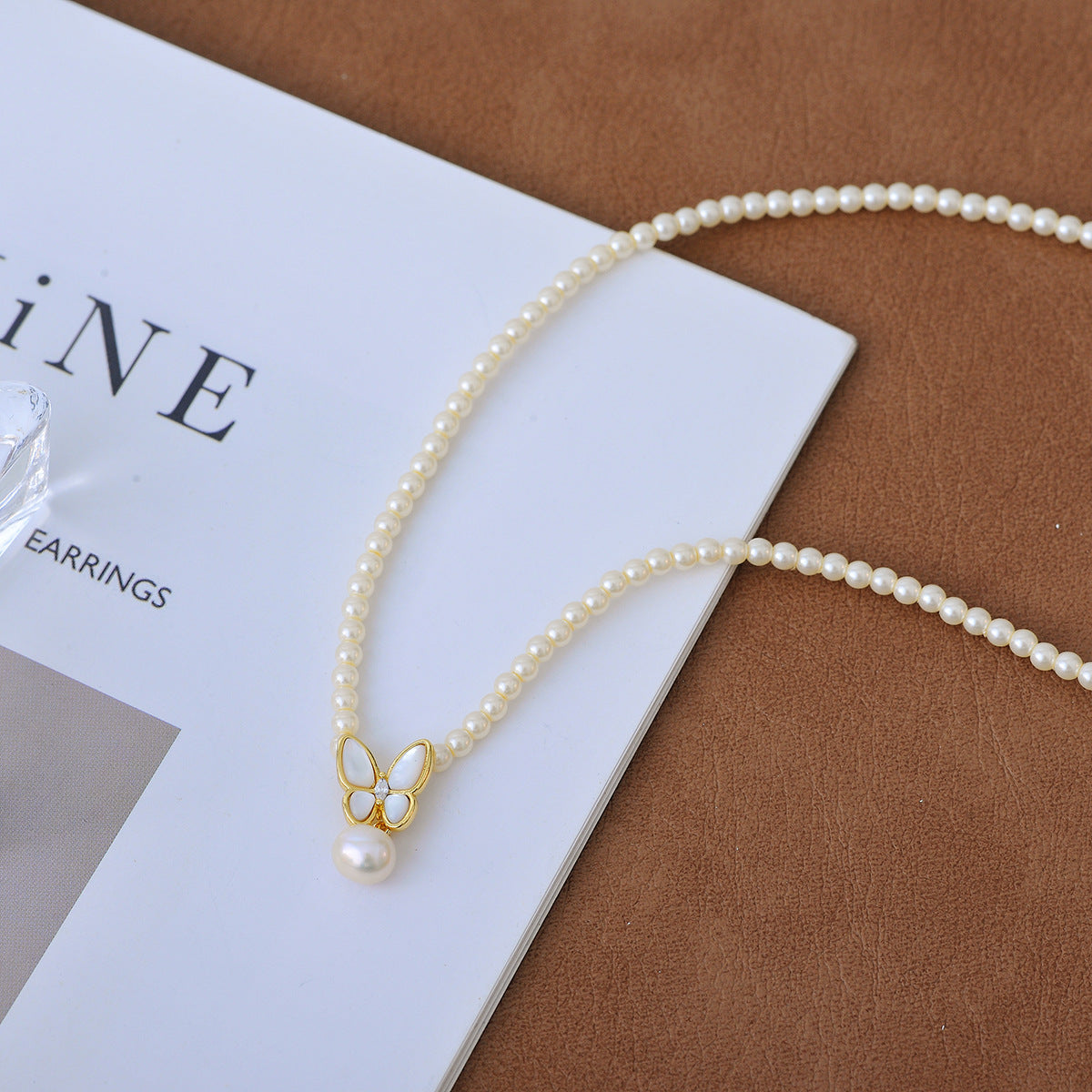 Imitation Shijia Pearl Necklace for Women, Light Luxury High-End Butterfly Pendant Collarbone Chain, Elegant Jewelry