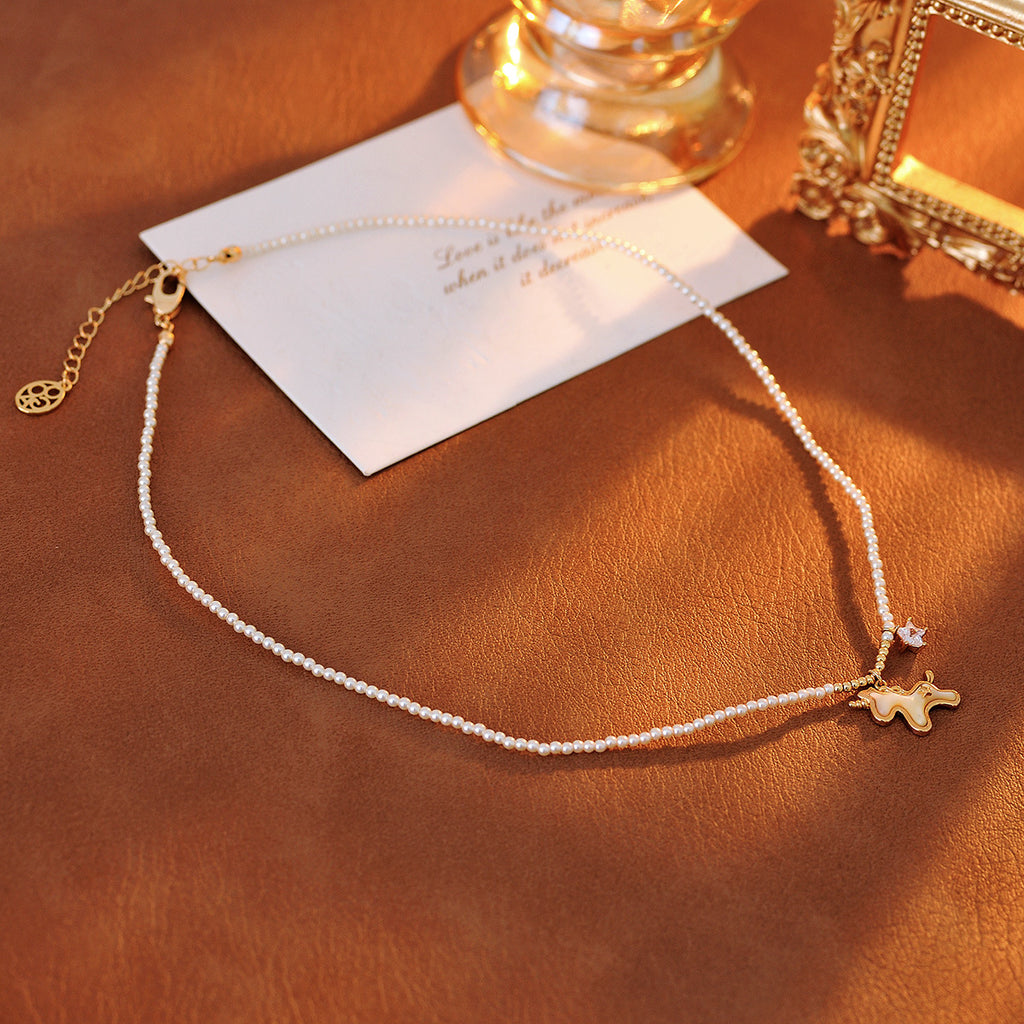 Unicorn Necklace for Women, Light Luxury Niche New Model, Popular Star White Mother-of-Pearl Collarbone Chain