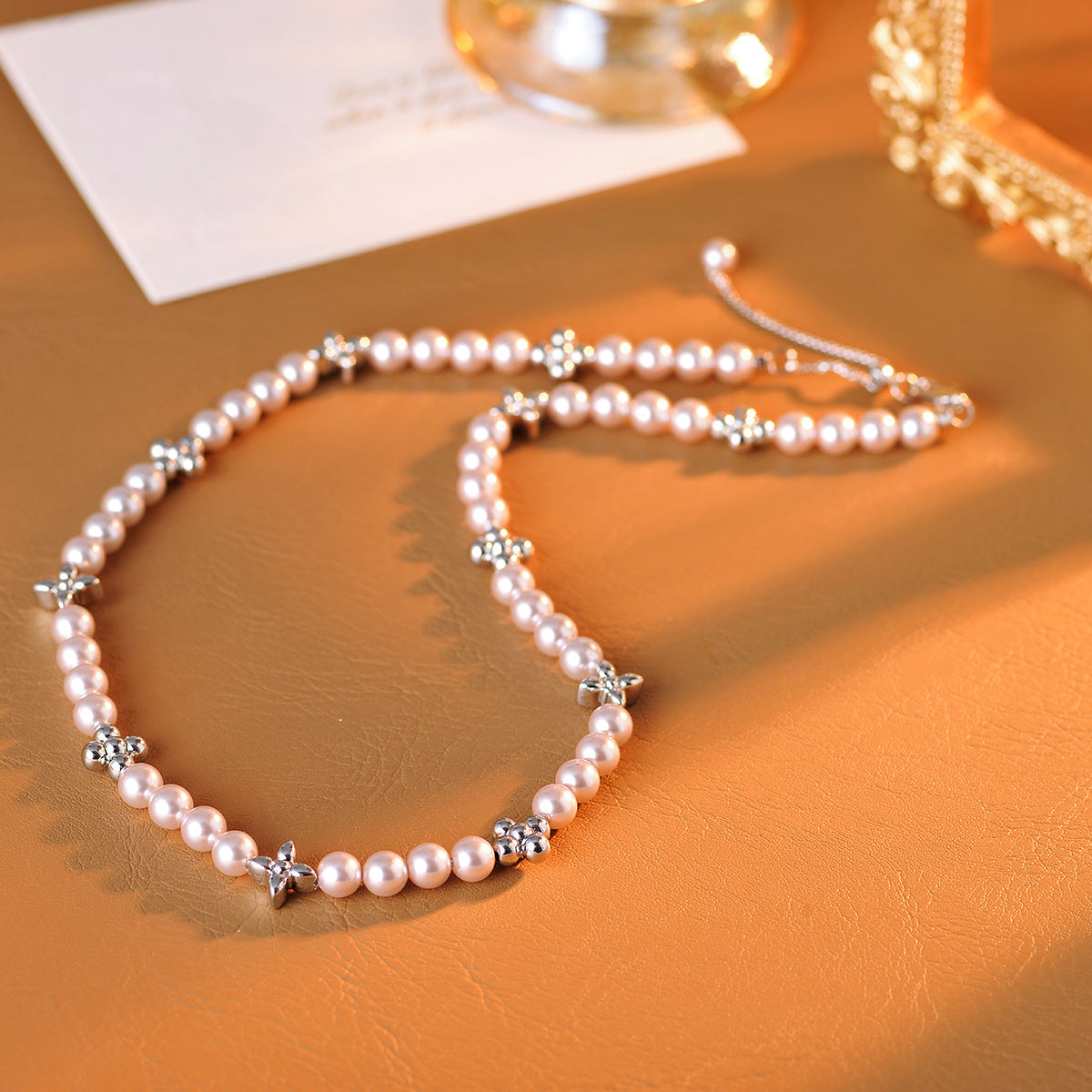 Necklace French Style Pearl Beaded Necklace Fashion Niche Light Luxury Design Versatile Sweet Choker for Women